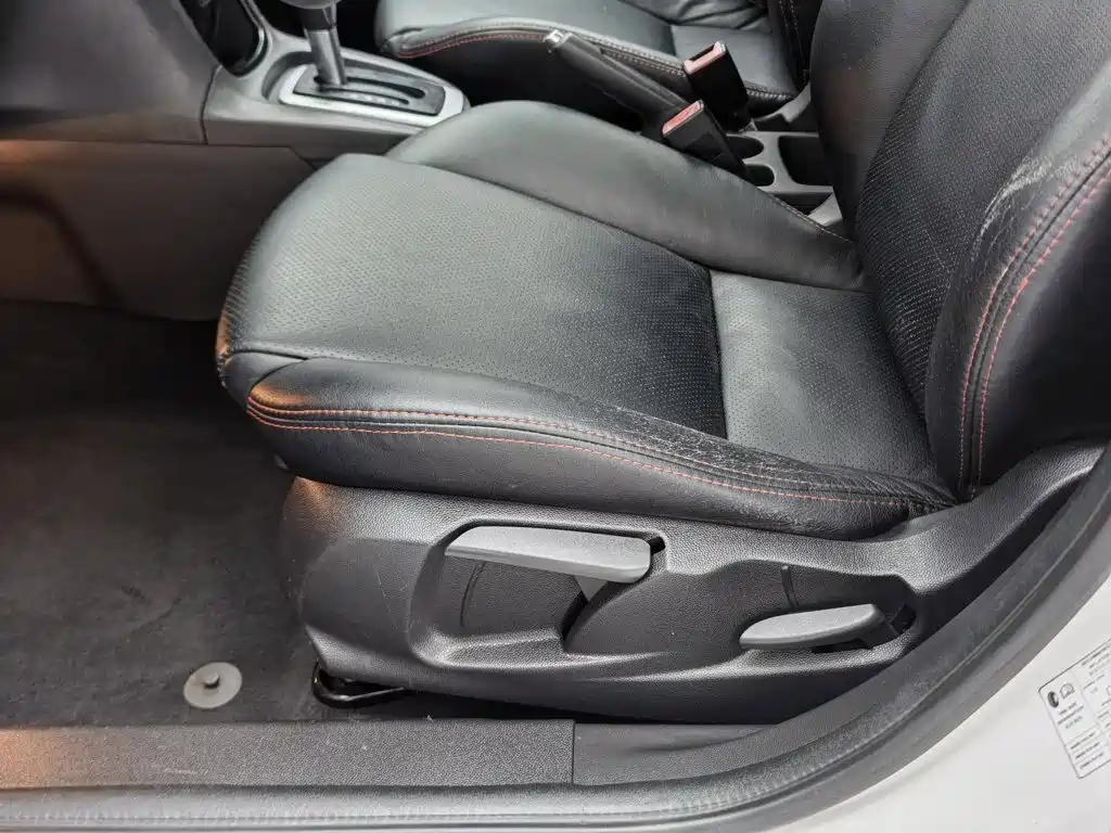 Ford Fiesta 2015 — фото 20