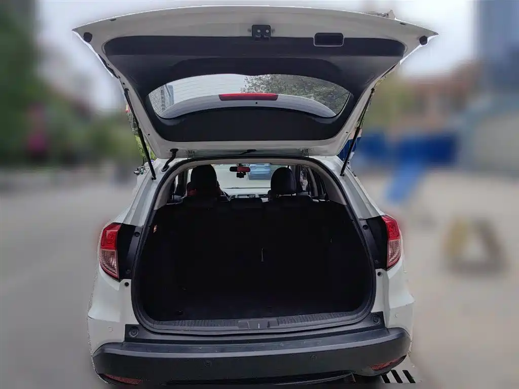 Honda Vezel 2015 — фото 10