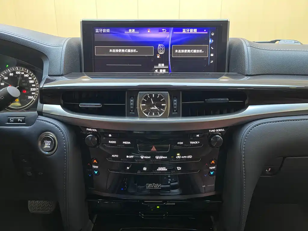Lexus LX 2019 — фото 14