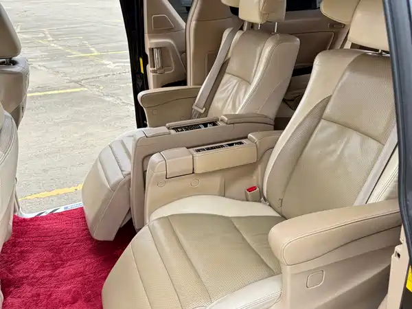 Toyota Alphard 2014