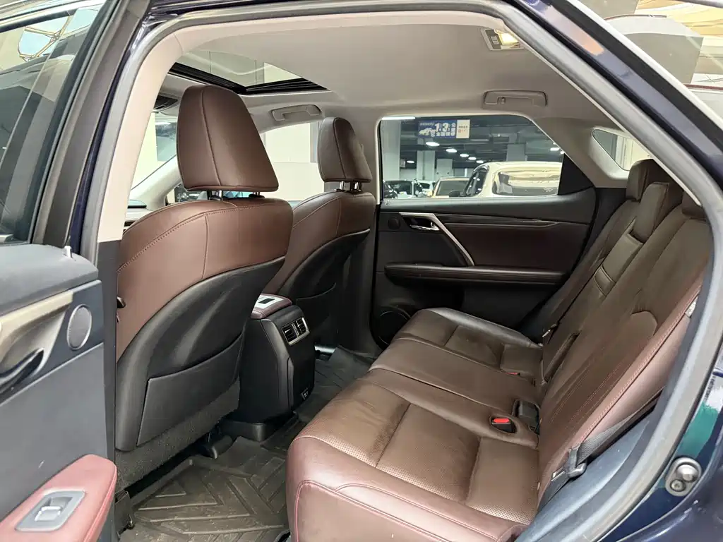 Lexus RX 2020 — фото 12