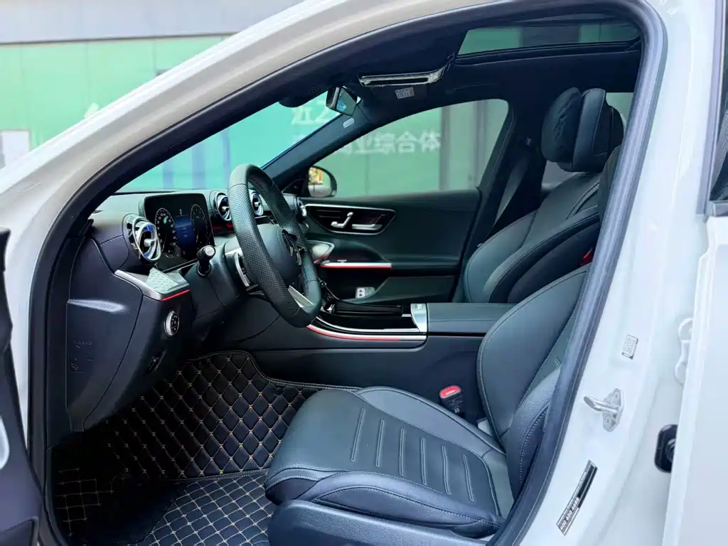 Mercedes-Benz C-Class 2023 — фото 13