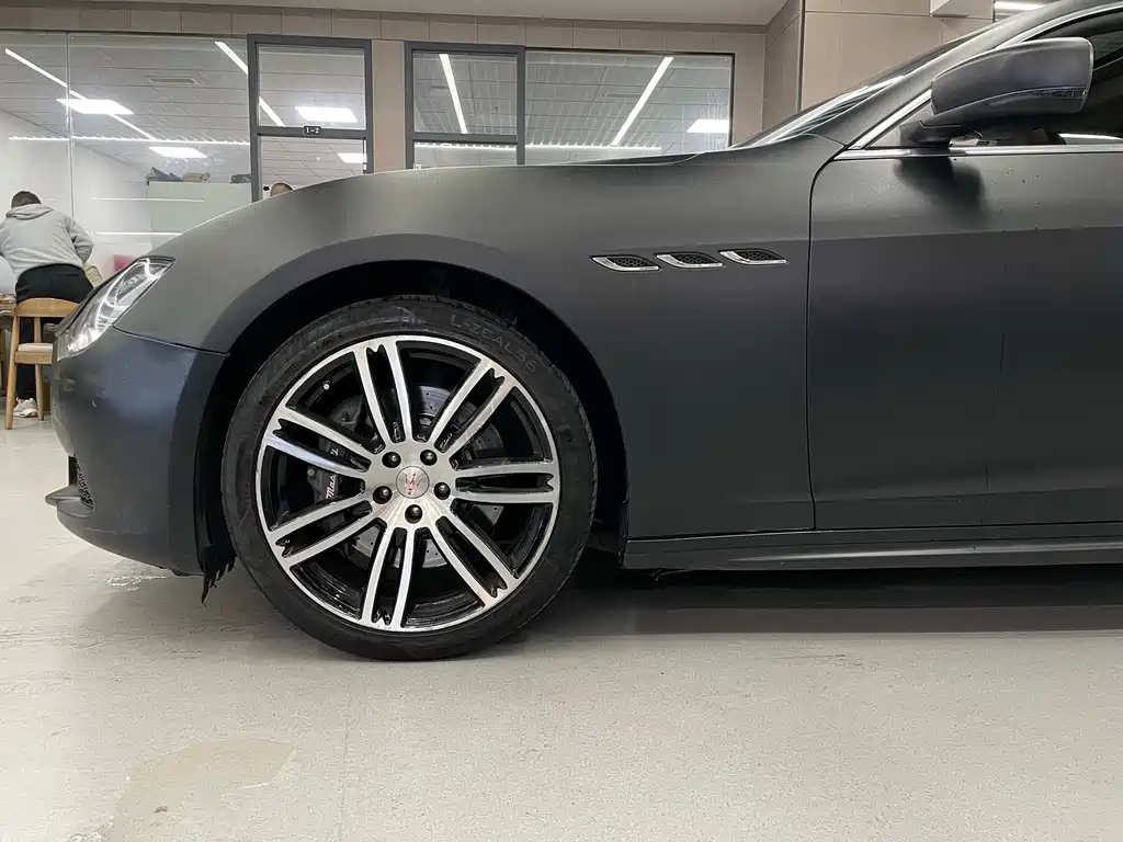 Maserati Ghibli 2015 — фото 9