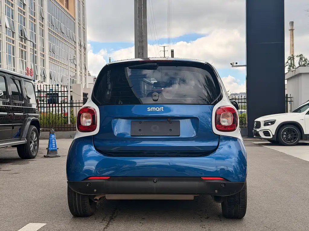 smart Fortwo 2017 — фото 8