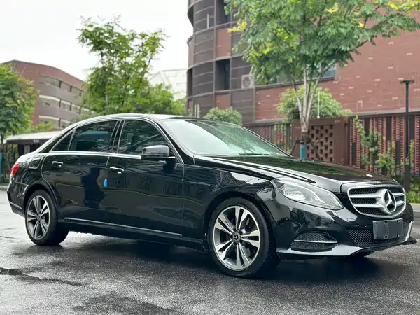 Mercedes-Benz E-Class 2015