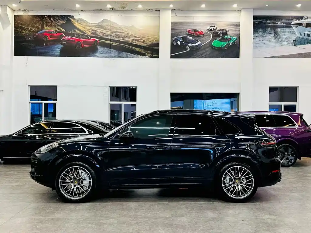 Porsche Cayenne 2021 — фото 3