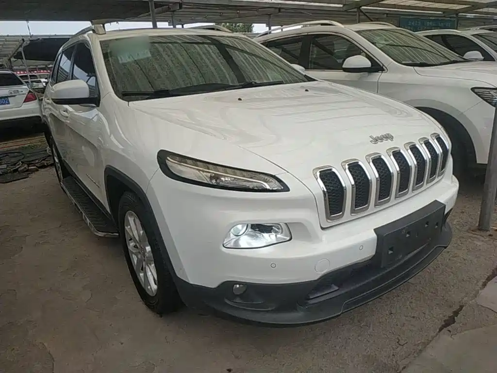 Jeep Cherokee 2016 — фото 4