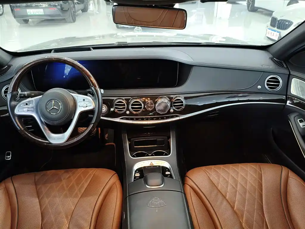 Mercedes-Benz Maybach S-Class 2021 — фото 13
