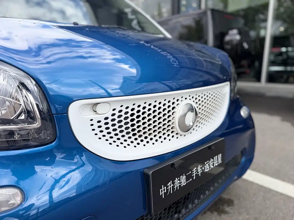 smart Fortwo 2017 — фото 21