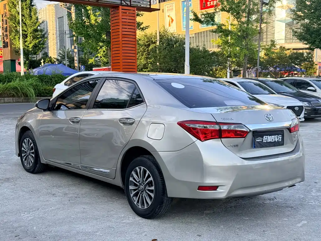 Toyota Corolla 2018 — фото 11