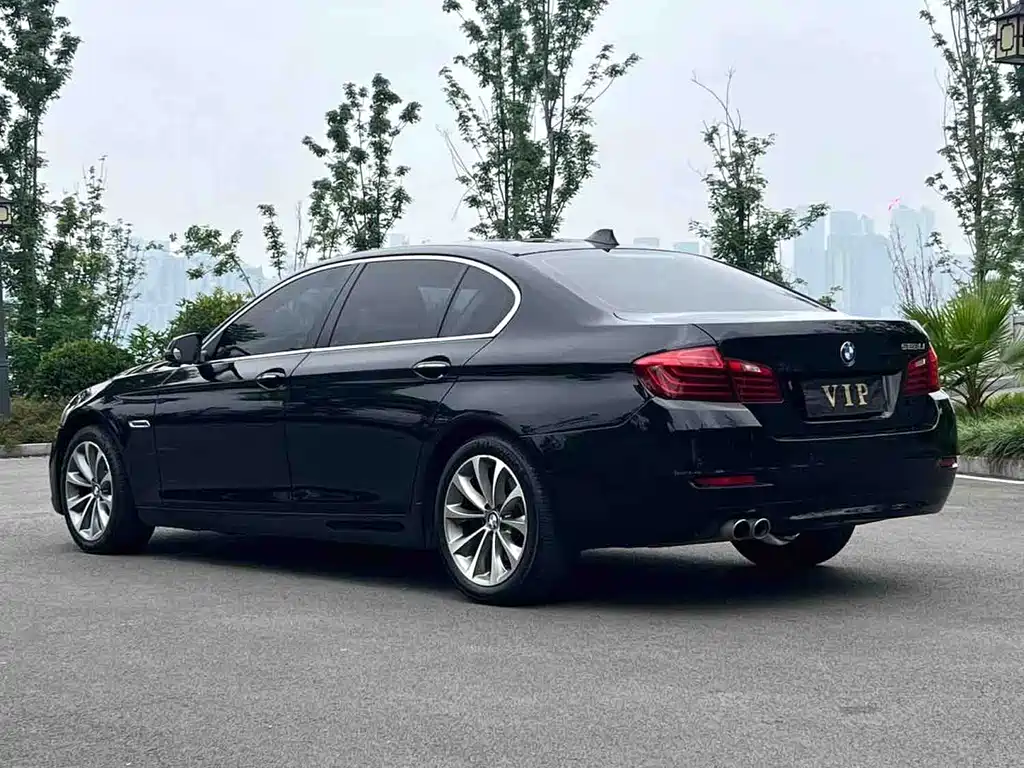 BMW 5 Series 2016 — фото 7