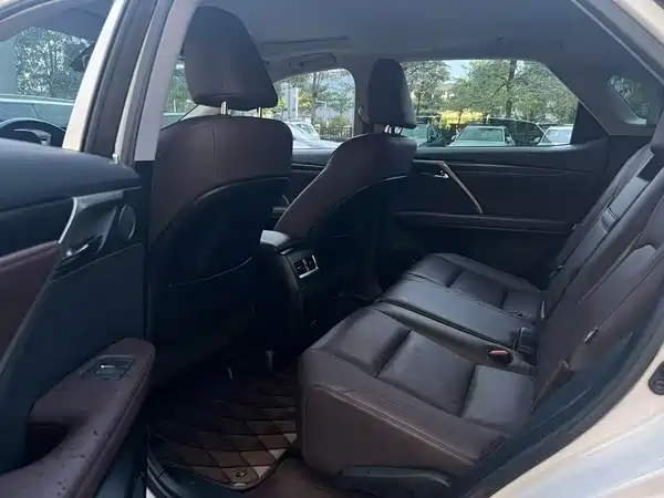 Lexus RX 2021