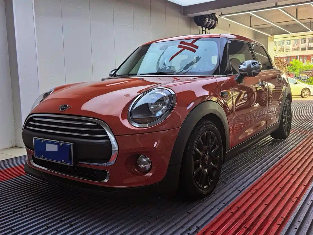 MINI MINI 2018