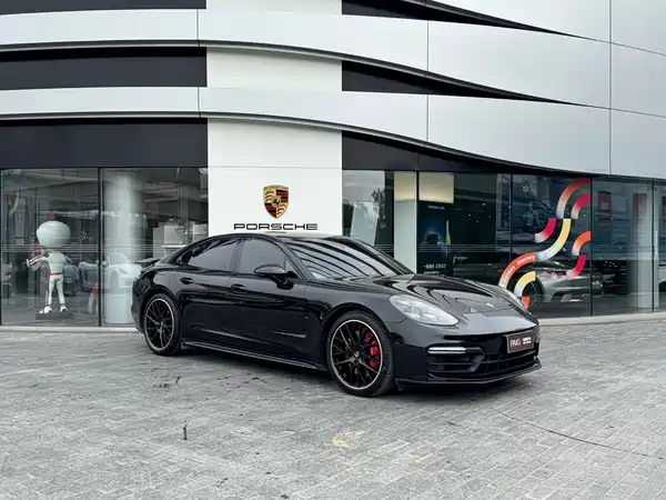 Porsche Panamera 2019