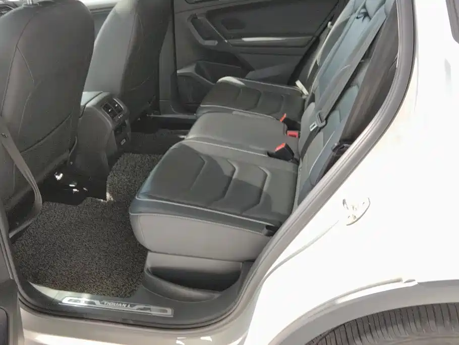 Volkswagen Tiguan L 2017 — фото 11