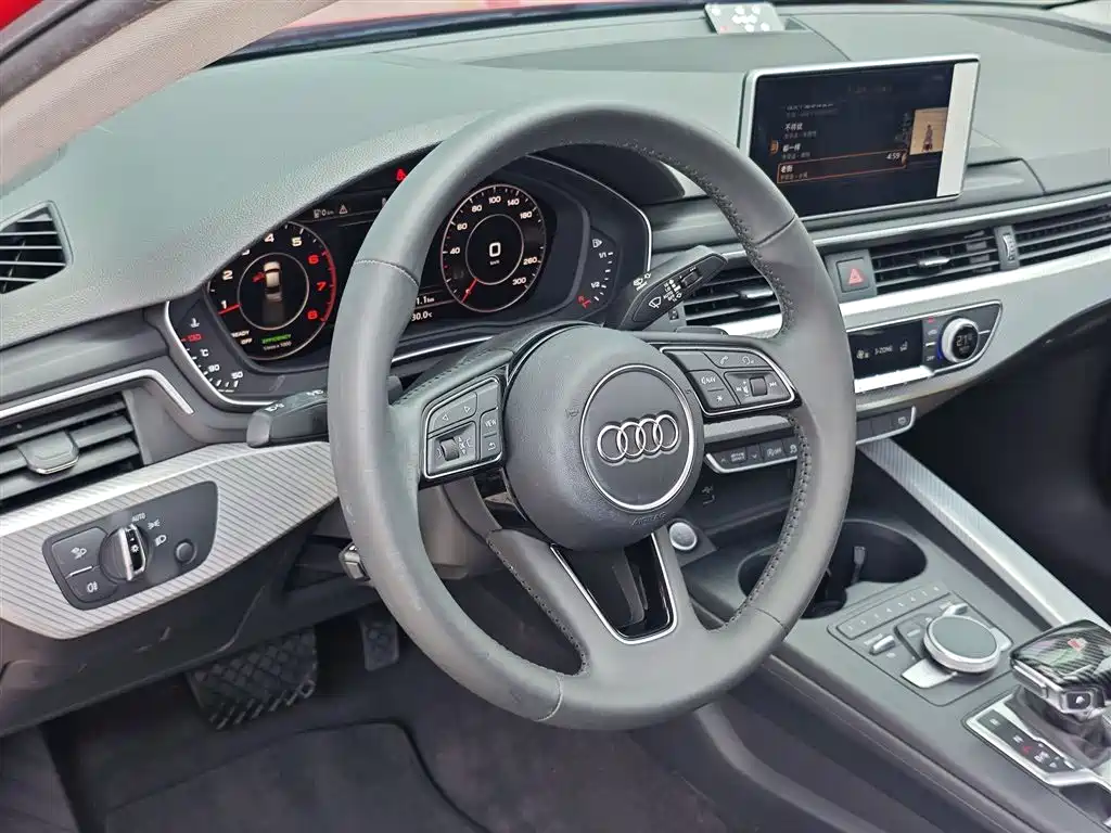 Audi A4L 2018 — фото 3