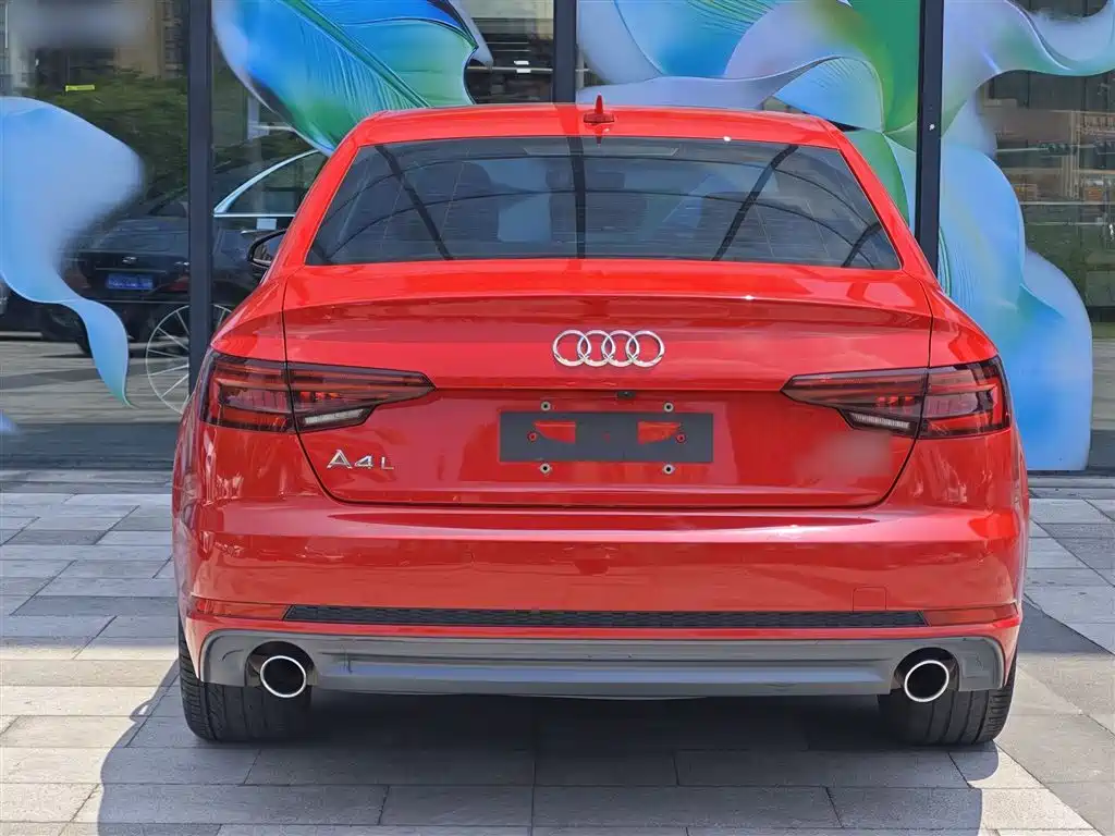 Audi A4L 2018 — фото 11