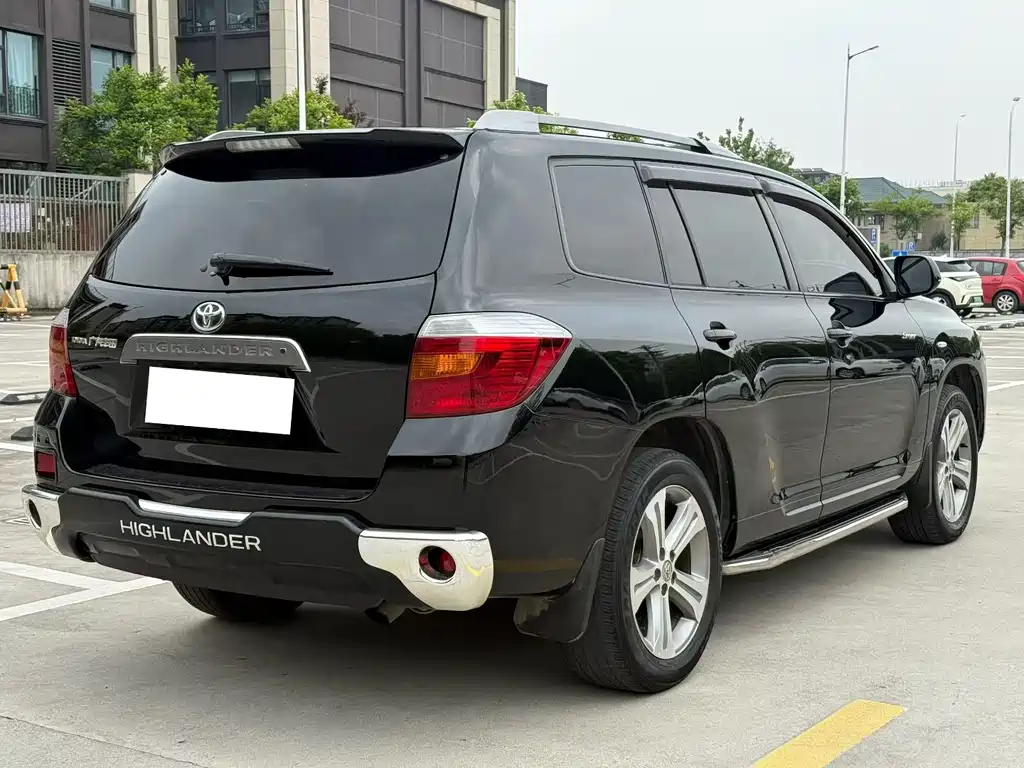 Toyota Highlander 2010 — фото 9