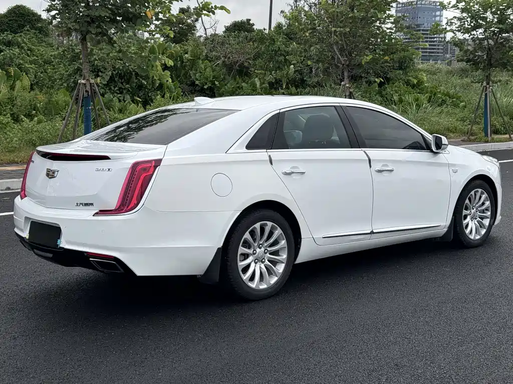 Cadillac XTS 2018 — фото 4