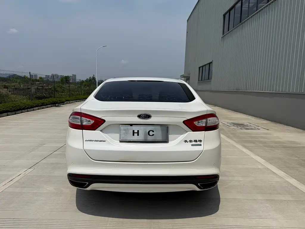 Ford Mondeo 2016 — фото 4