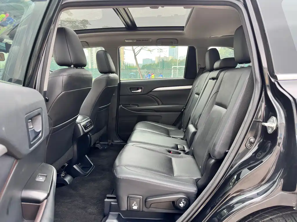 Toyota Highlander 2019 — фото 9