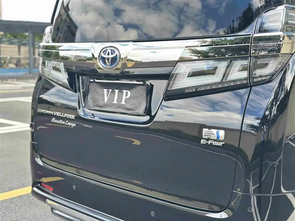 Toyota Vellfire 2022 — фото 47
