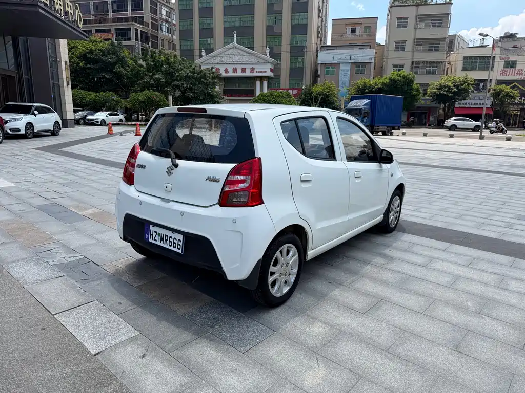 Suzuki Alto 2017 — фото 7