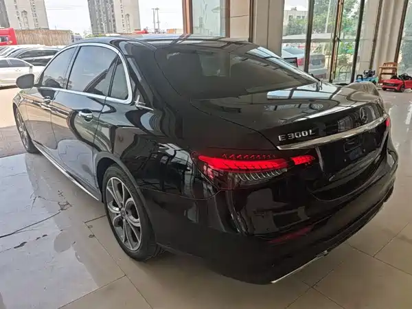 Mercedes-Benz E-Class 2021