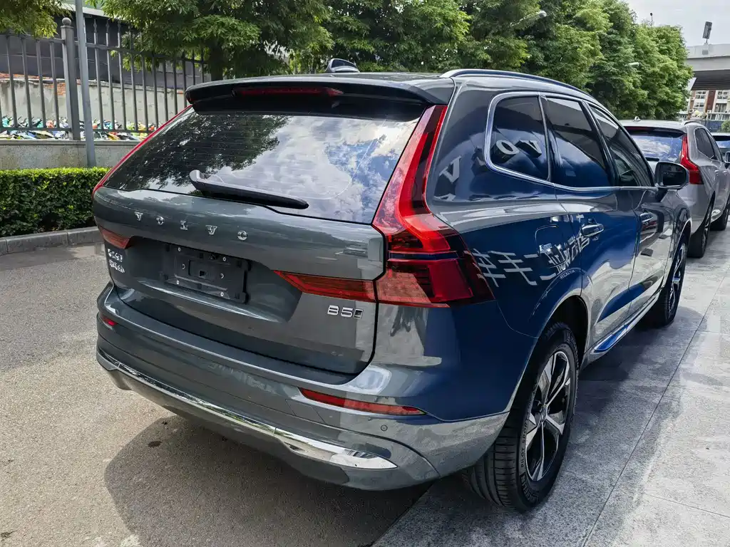 Volvo XC60 2025 — фото 6