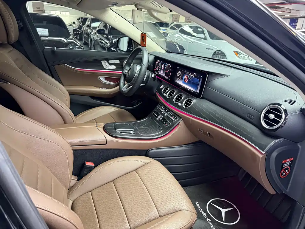 Mercedes-Benz E-Class 2020 — фото 11