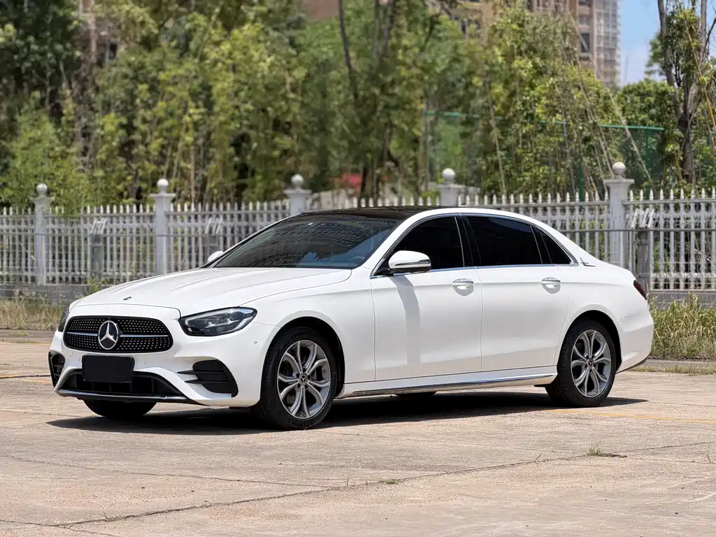 Mercedes-Benz E-Class 2021