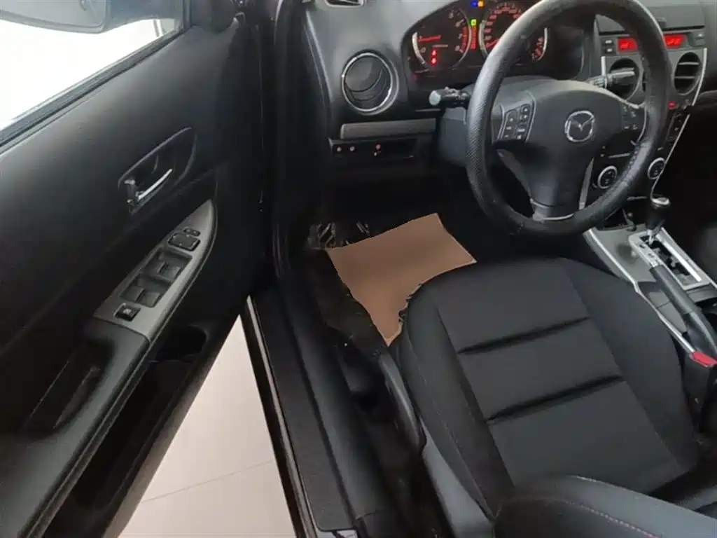 Mazda 6 2015 — фото 16