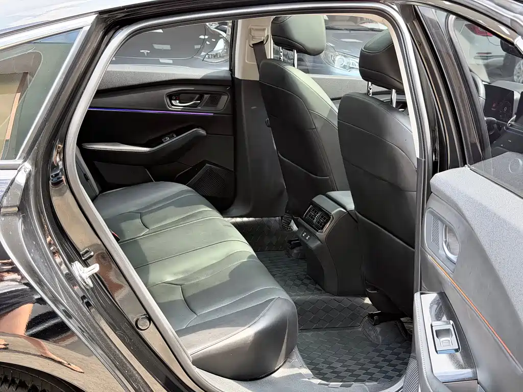 Honda Accord 2023 — фото 10