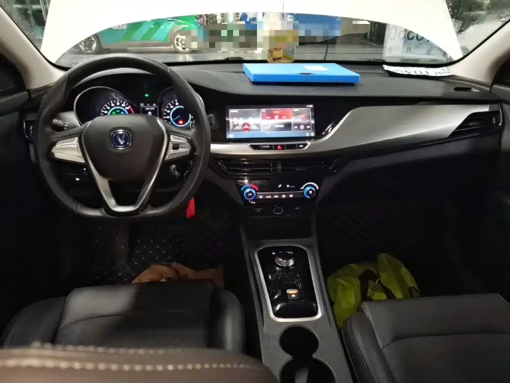 Changan Eado New Energy 2022 — фото 10