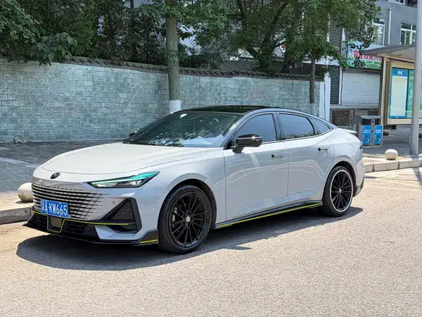 Changan UNI-V 2023