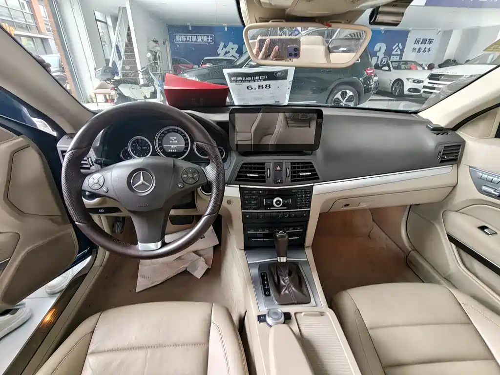 Mercedes-Benz E-Class 2011