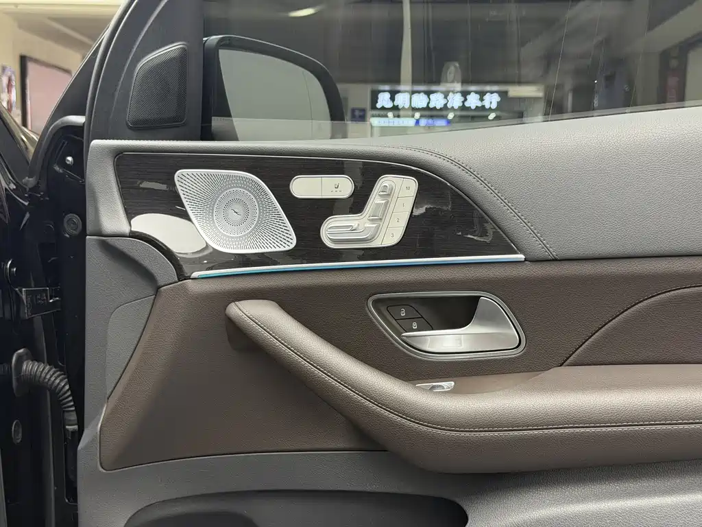 Mercedes-Benz GLS 2020 — фото 25
