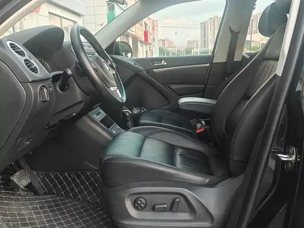 Volkswagen Tiguan 2015