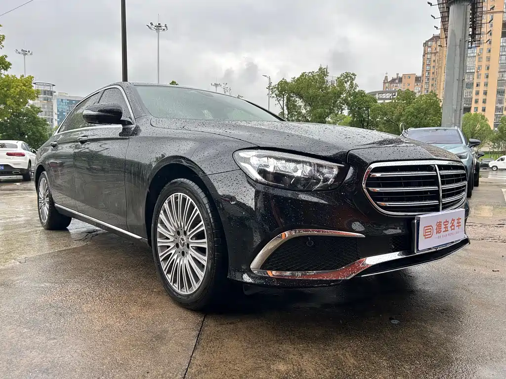 Mercedes-Benz E-Class 2022 — фото 3