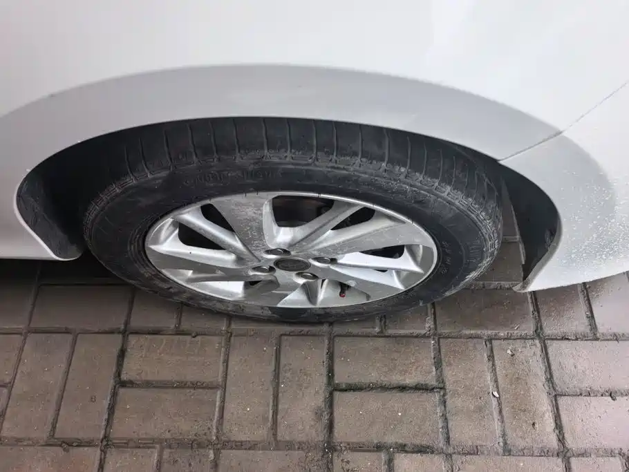 Toyota Yaris L 2017