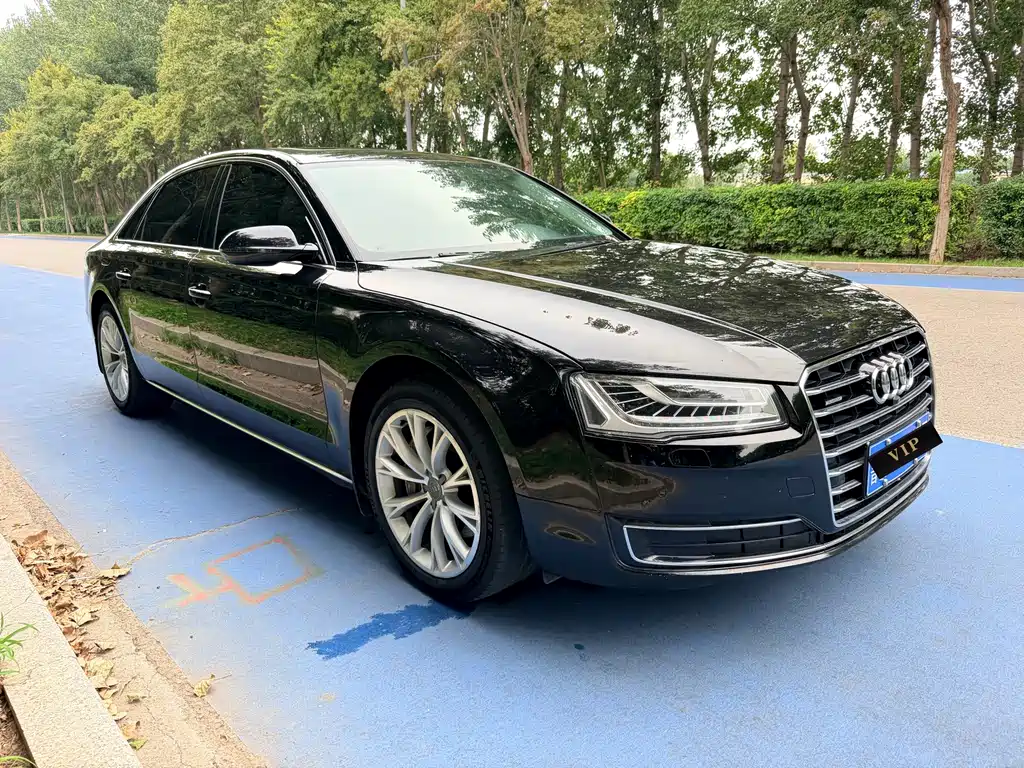Audi A8 2015 — фото 3
