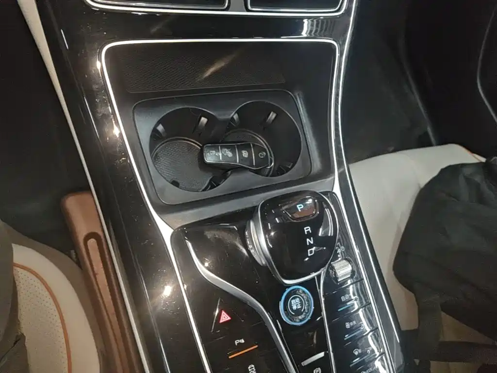 BYD Qin PLUS 2025 — фото 14