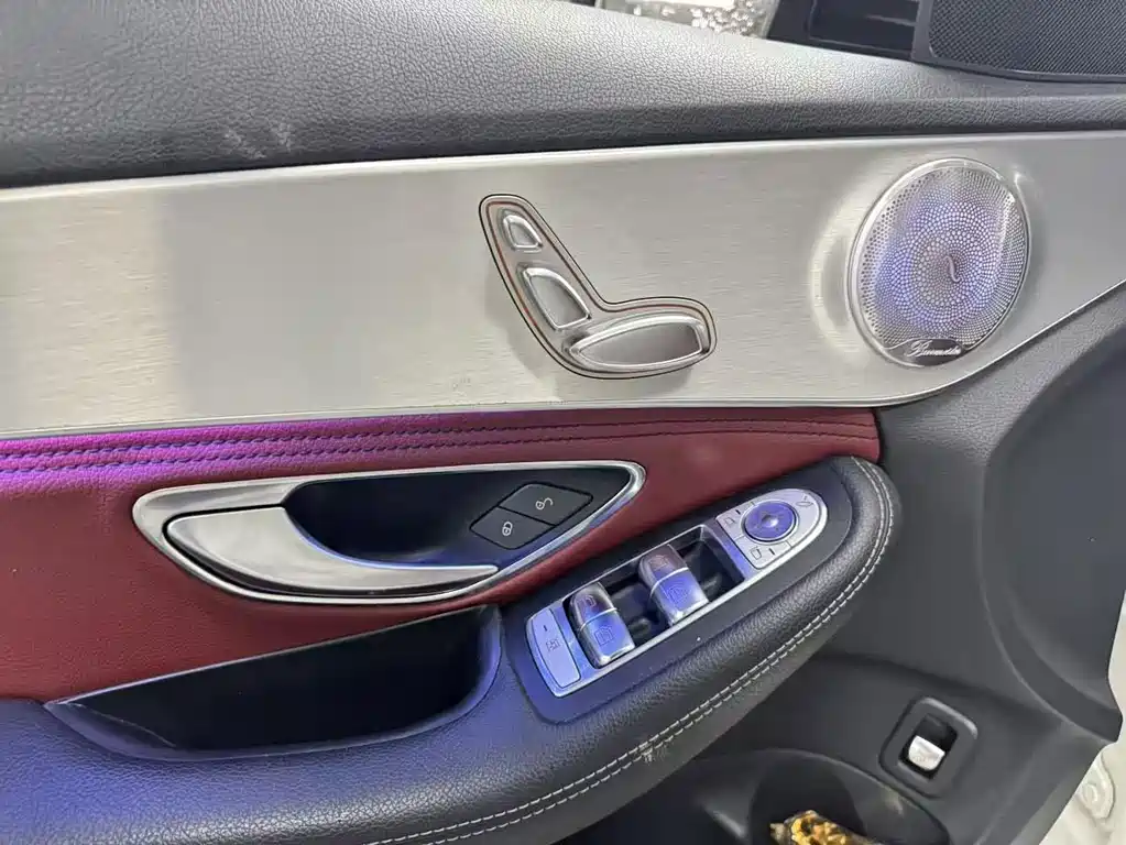 Mercedes-Benz C-Class 2019 — фото 10