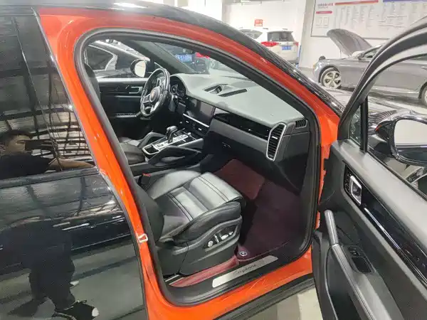Porsche Cayenne 2020