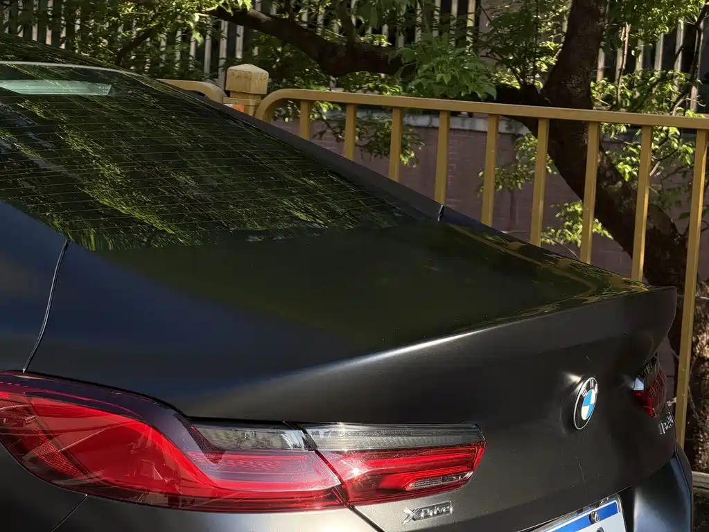 BMW 8 Series 2021
