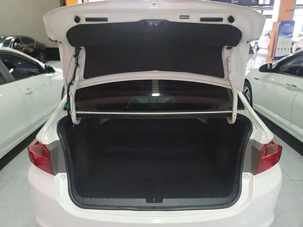 Honda City 2018 — фото 19