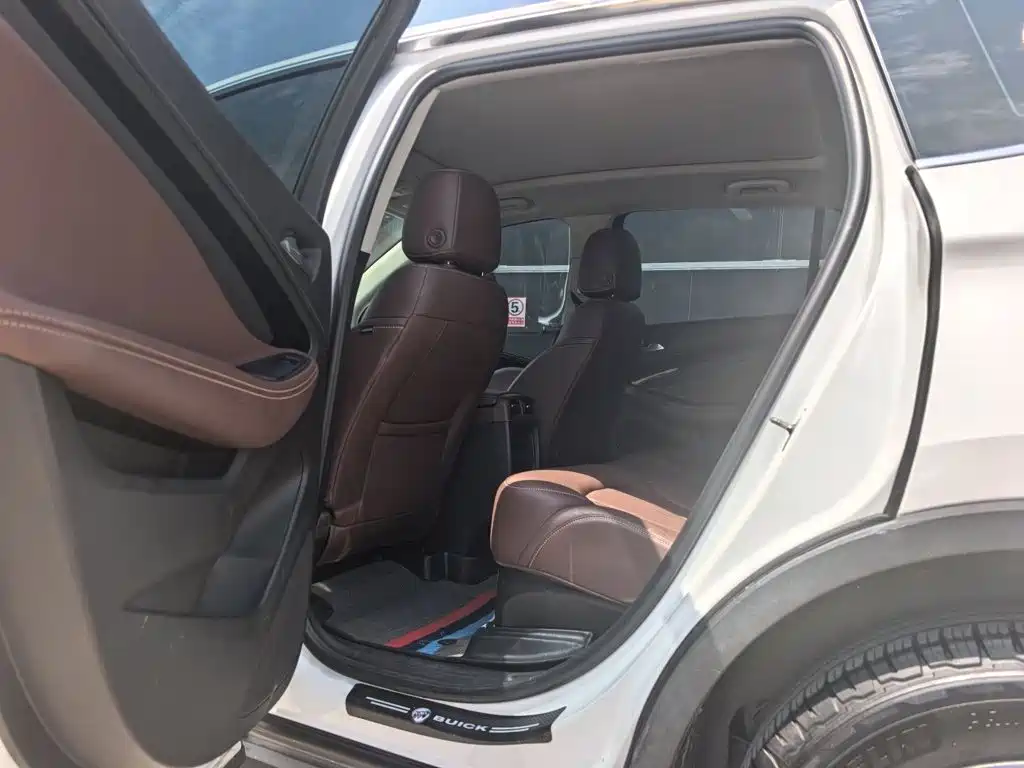 Buick Envision Plus 2018 — фото 21