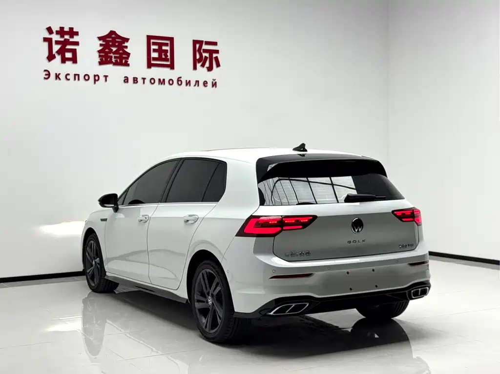 Volkswagen Golf 2023