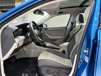 Volkswagen Sagitar 2022