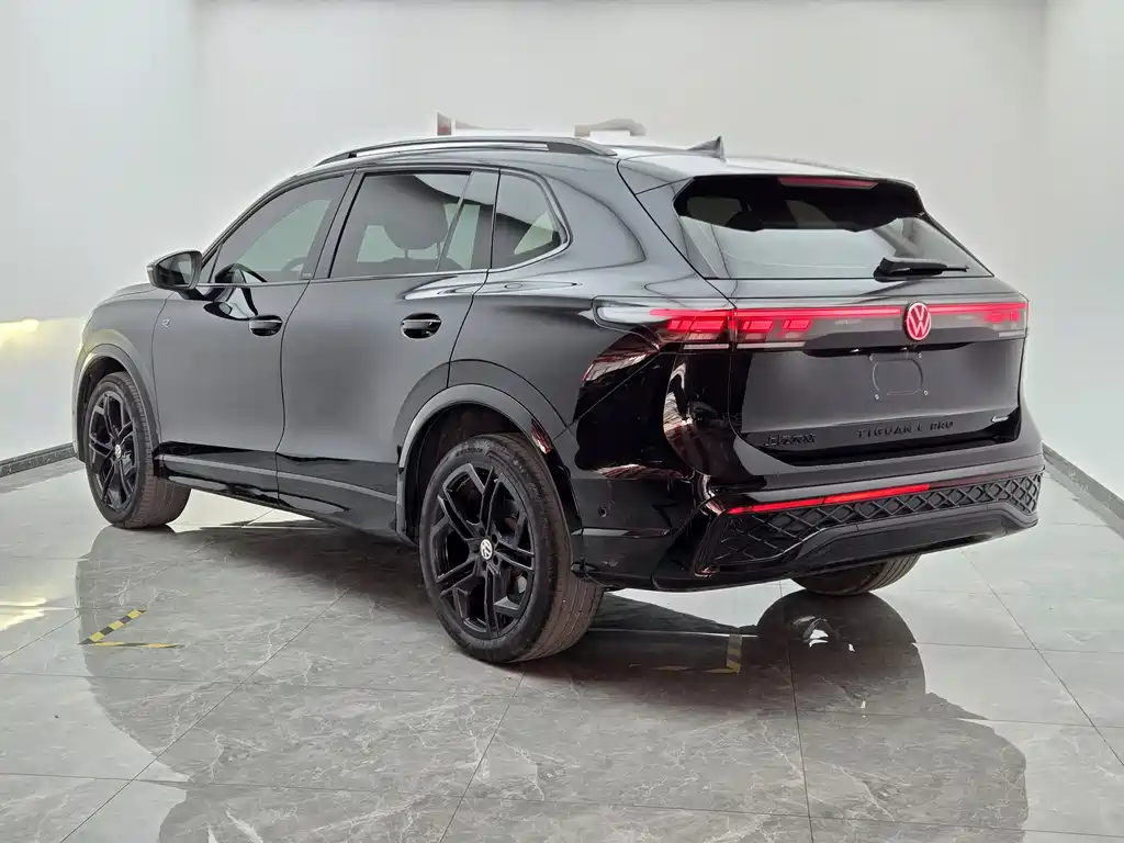 Volkswagen Tiguan L 2024